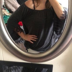 Open sleeve lace tunic